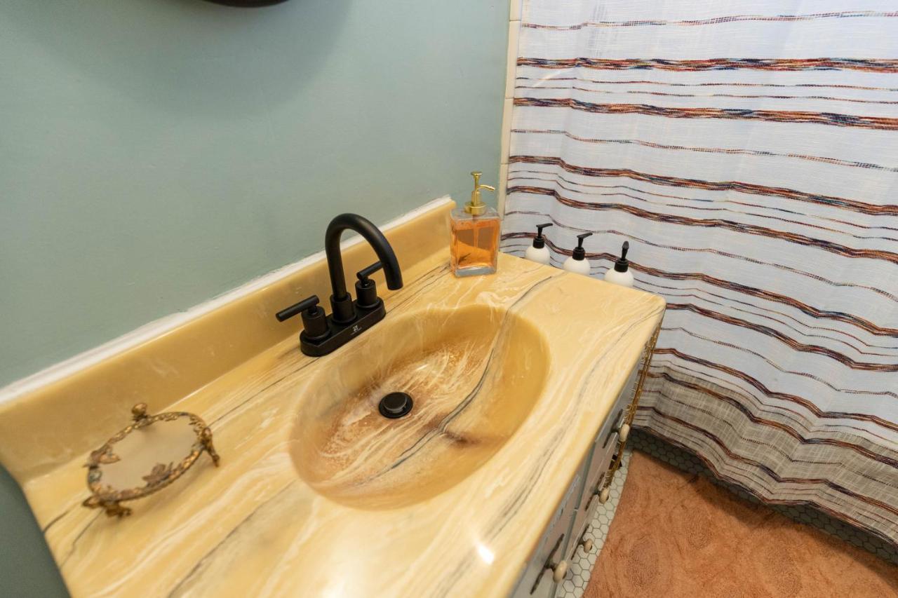 Historic Revival Midtown Memphis Duplex 64 Yes Pets Fast Wifi Free Parking Villa Exterior photo